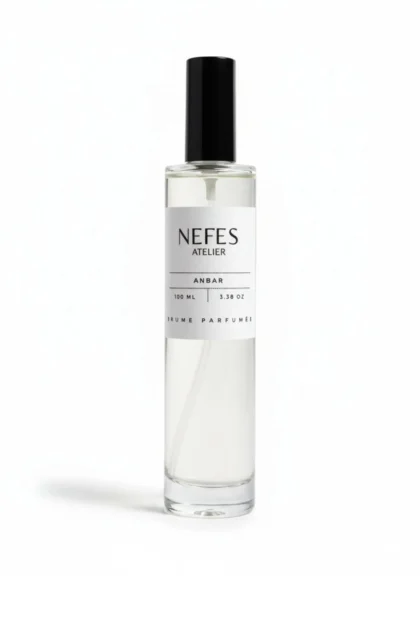 Brume Corps Anbar – Une fragrance envoûtante aux notes d’ambre, de dates et de santal